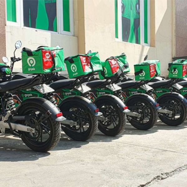 Không gì tốt hơn phát triển xe điện